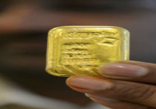 Who decided the worth of gold?